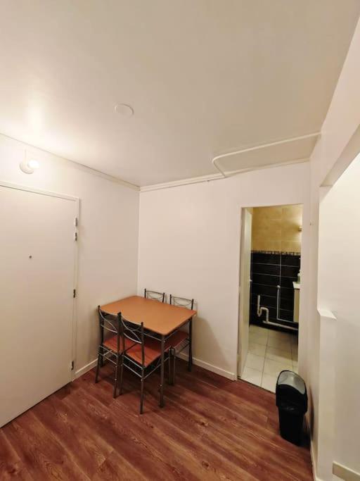 F1 Equipe Avec Ascenseur, Parking Et Pres Des Transports Apartment Argenteuil Bagian luar foto