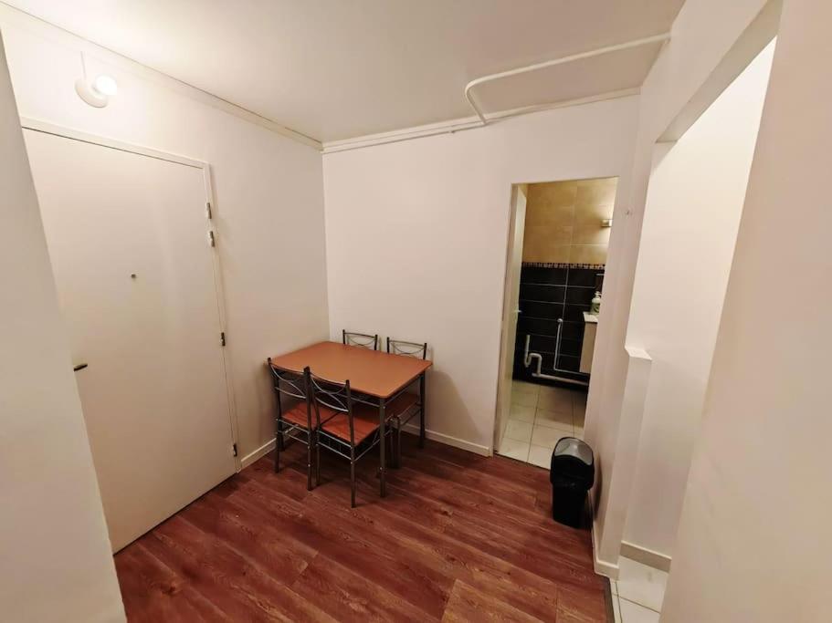 F1 Equipe Avec Ascenseur, Parking Et Pres Des Transports Apartment Argenteuil Bagian luar foto