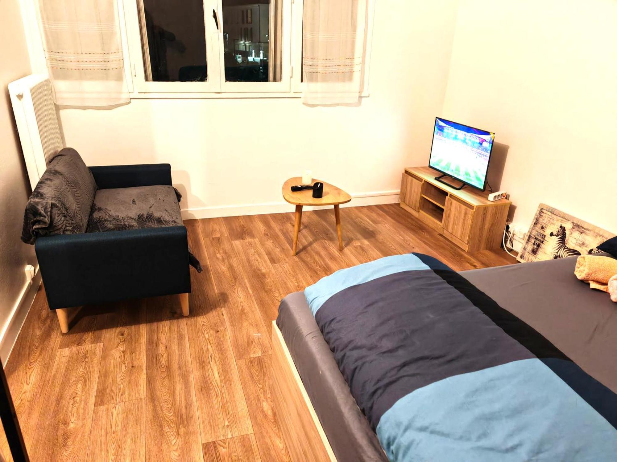 F1 Equipe Avec Ascenseur, Parking Et Pres Des Transports Apartment Argenteuil Bagian luar foto